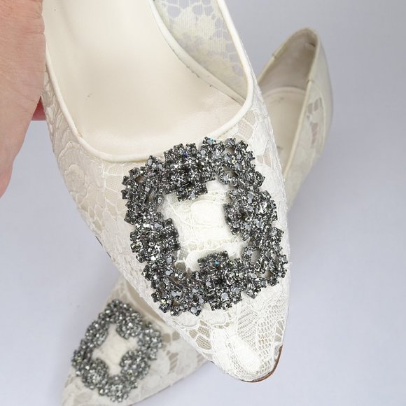 Manolo Blahnik Hangisi Floral Lace Crystal Pumps - Picture 6 of 14